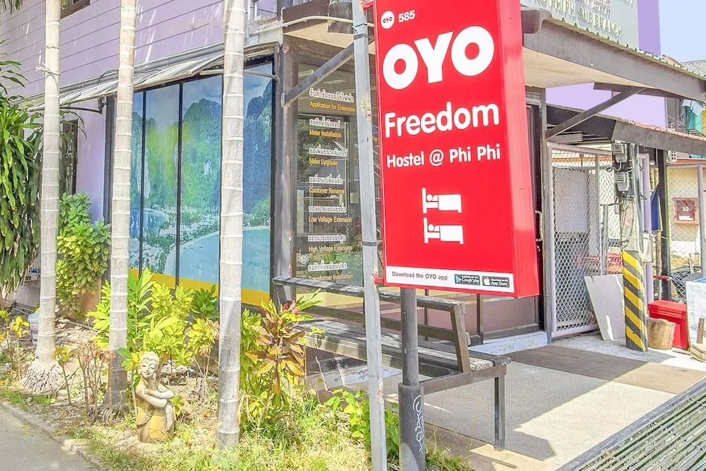 OYO 585 Freedom Hostel @ Phi Phi