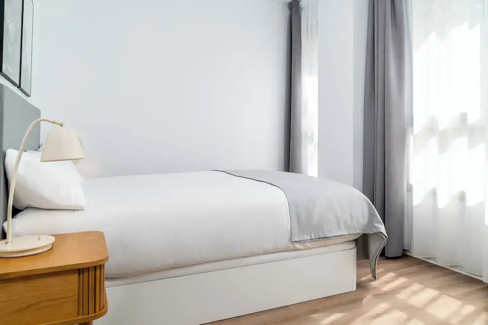 Limehome Valencia Carrer dAntonio Ferrandis