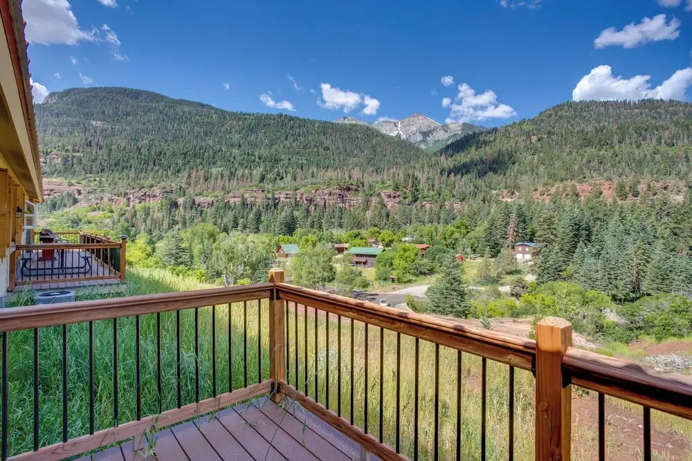Stunning Ouray Escape w/ Panoramic Mountain Views!