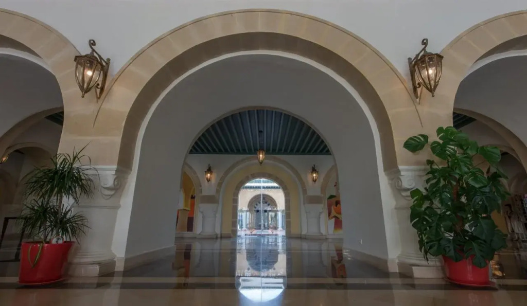 Regency Hotel & Spa