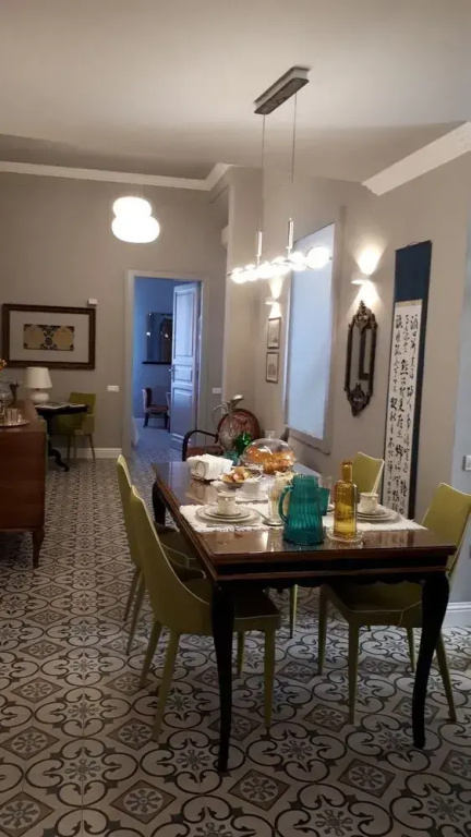 Guest House 73