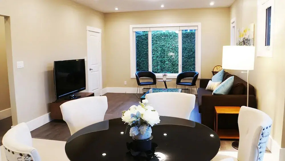 Columbia House by Citiwest Residences