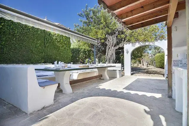 Apartment with beach, garden in Benissa