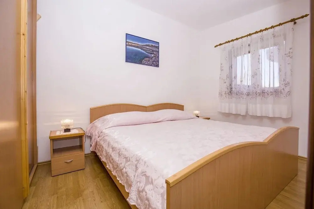 Apartment Emma Skatari