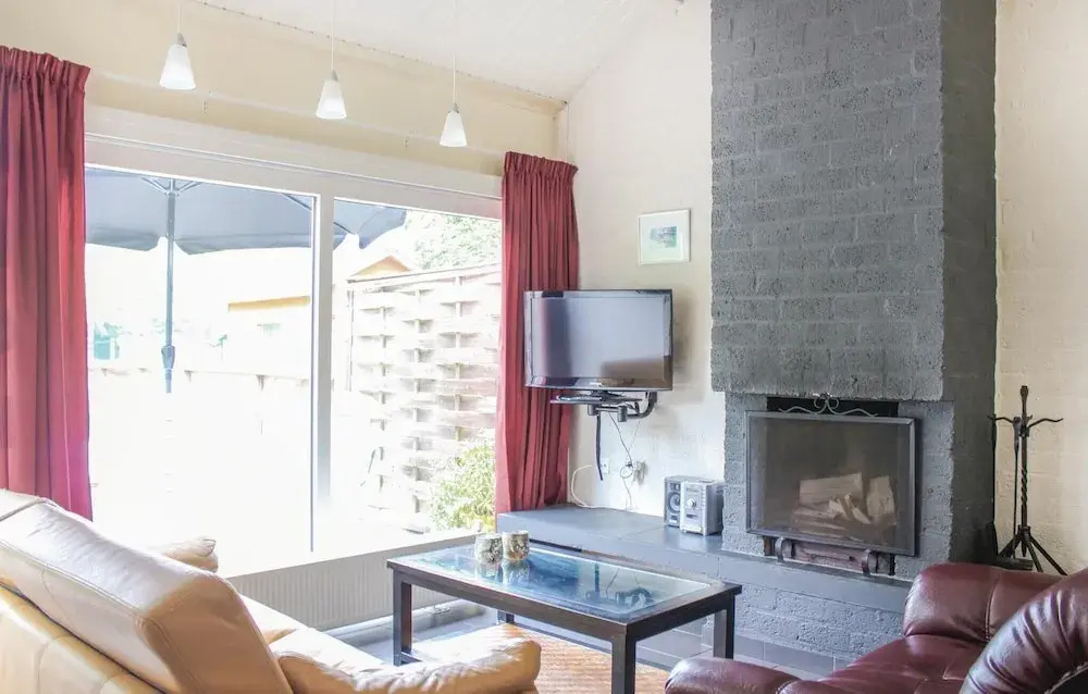Amazing Home in Bruinisse With 2 Bedrooms and Wifi
