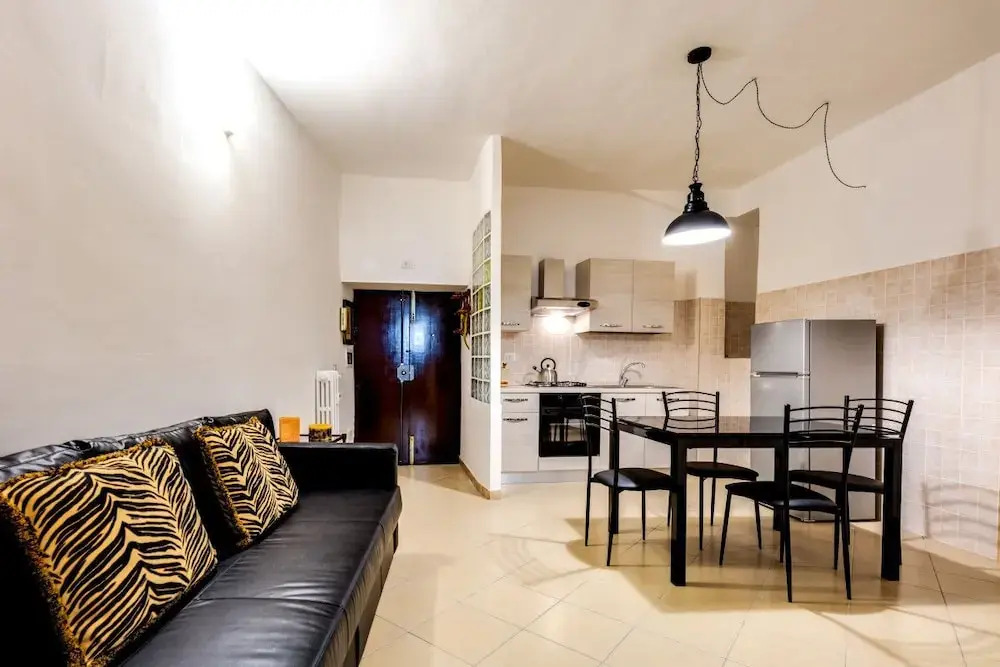 Modern 2 bed Flat in San Giovanni