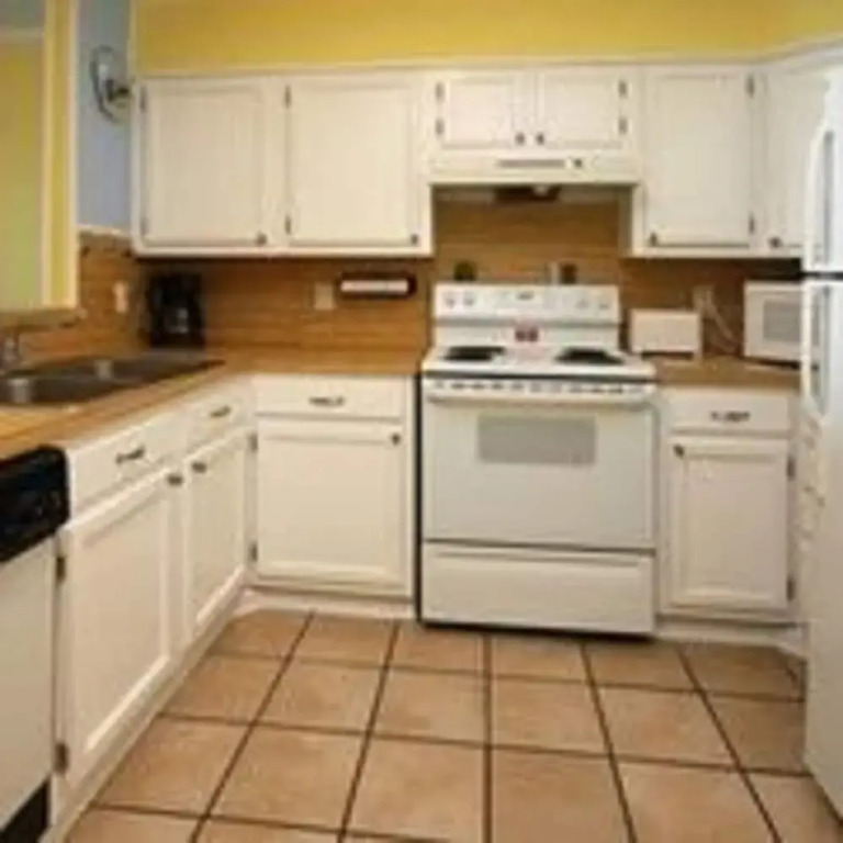 Chateau by the Sea by Elliott Beach Rentals