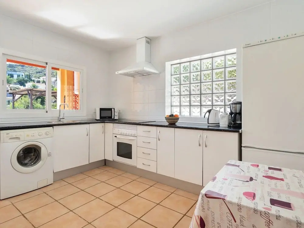 Fancy Holiday Home by the Sea in Calpe With Pool