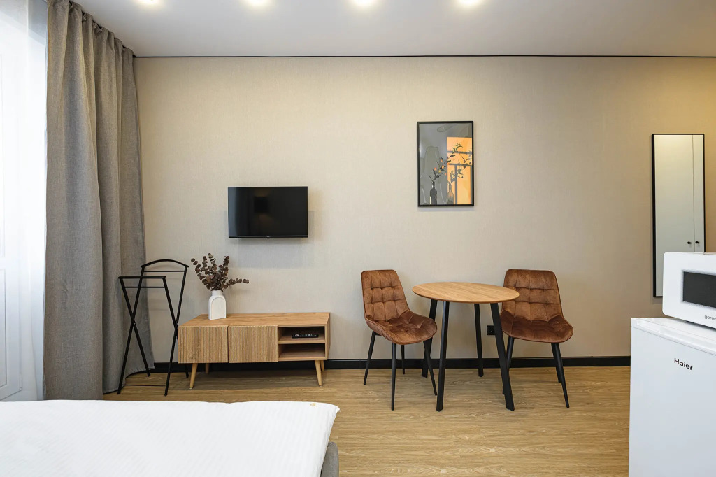 ДОМАНТ Романова, 60