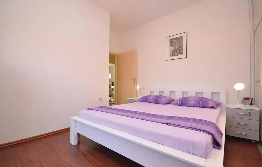 Amazing Apartment in Supetar With 3 Bedrooms and Wifi