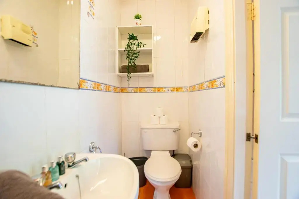 Gort Na Coiribe 4 Bedroom Duplex, by Shortstays