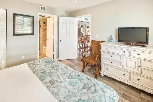 Sunrise Suites - Tahiti Suite 104