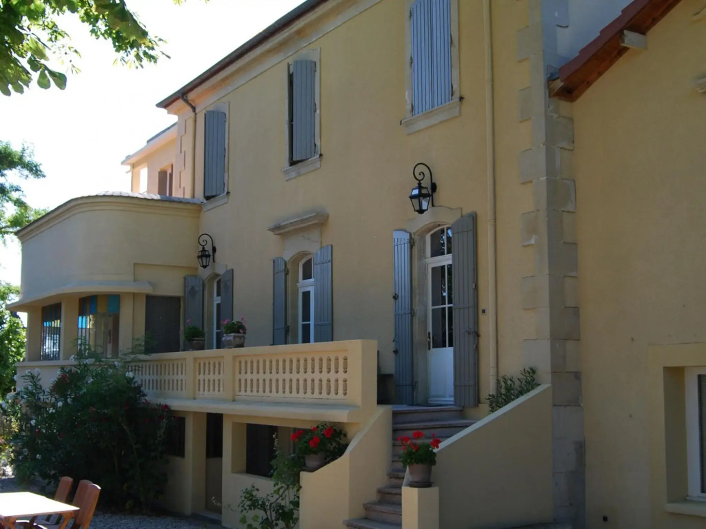 Lovely Cottage in Valréas with Swimming Pool