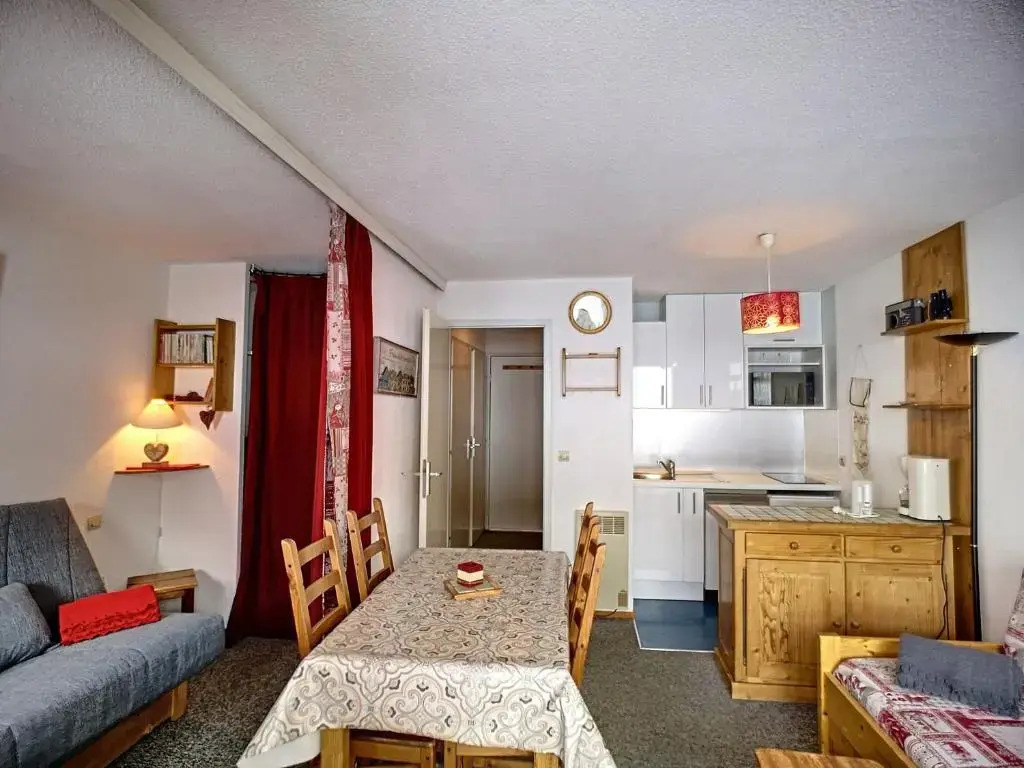Appartement Les Menuires, 2 pièces, 4 personnes - FR-1-178-345