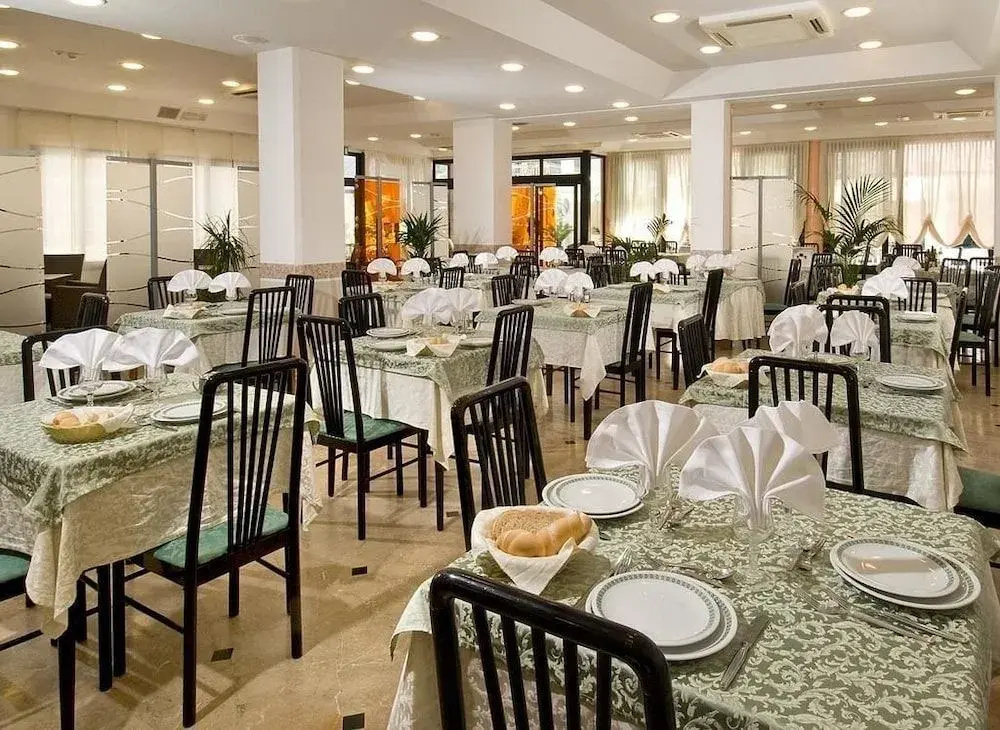 Hotel Novella