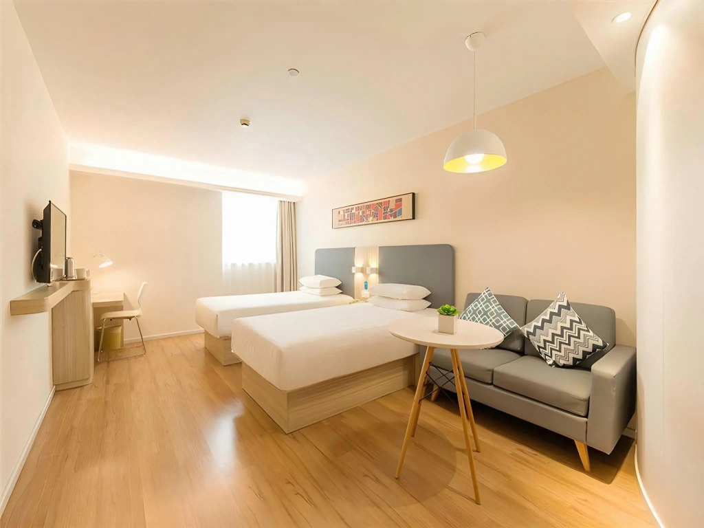 HanTing Hotel (Shanghai Hongqiao Railway Station Beizhai Road)