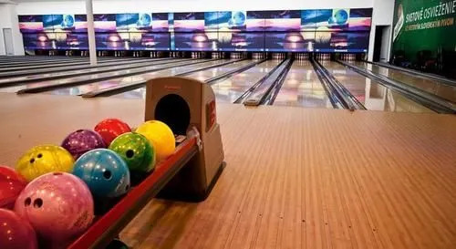 BNC Hotel - Restaurant - Bowling