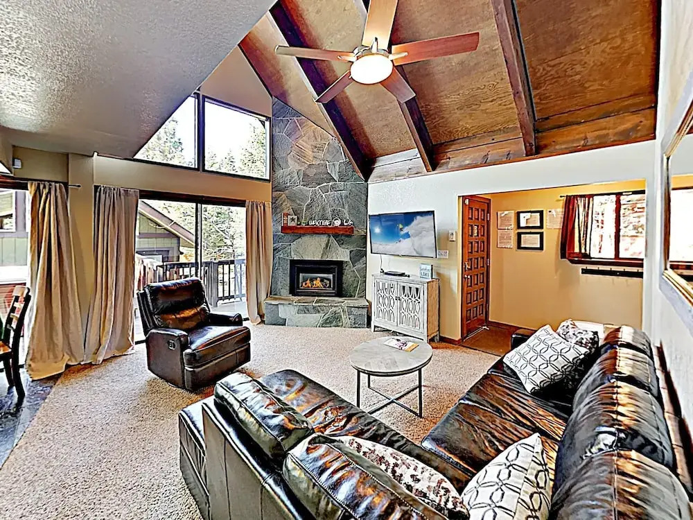 New Listing! Updated Mountain W/ Hot Tub 3 Bedroom Home