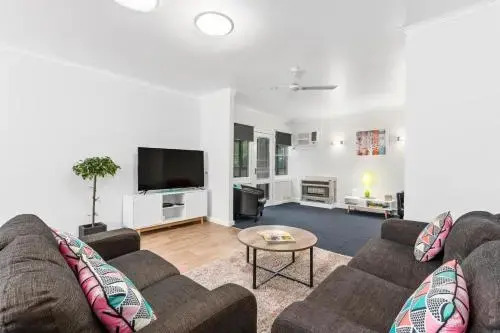 Wattle Grove Villa
