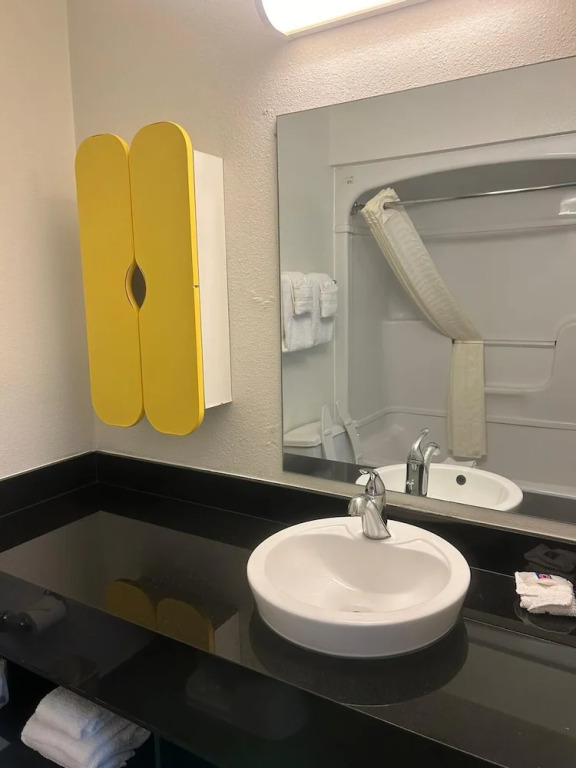 Sky Inn Hotel