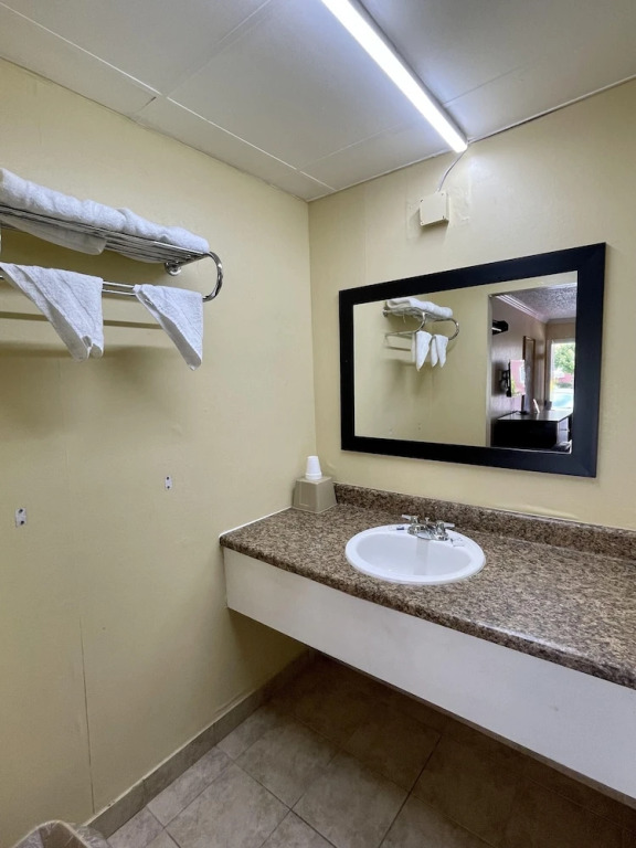 Economy Motel