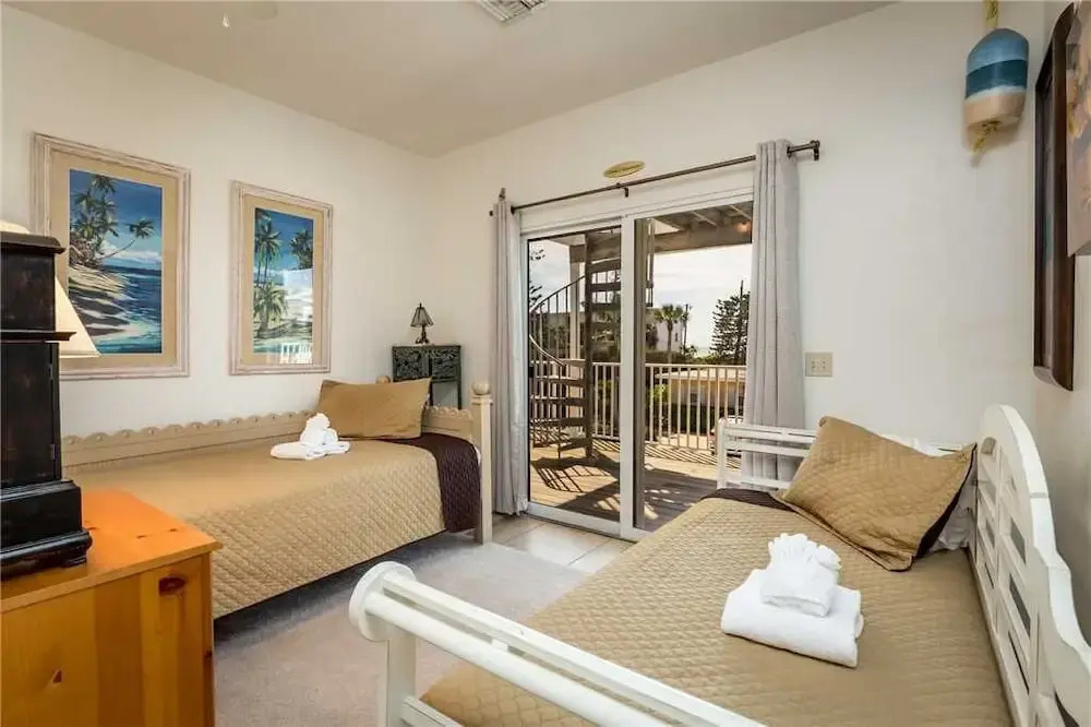 USS Gulf Breeze Beach - Five Bedroom Home
