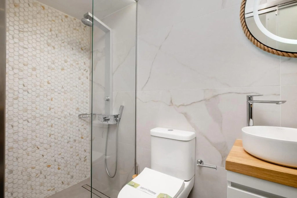 New Luxury Studio in the Heart of Thiseio.