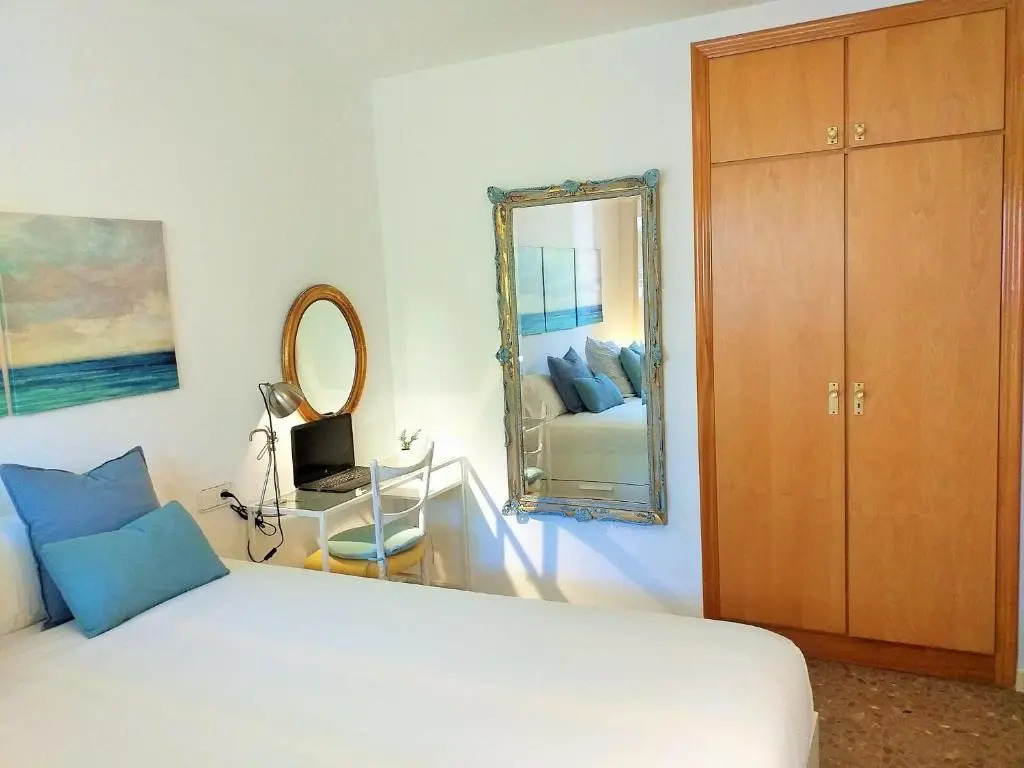 Vistas al Mar, 50 metros Playa y Centro, Cama Queen size