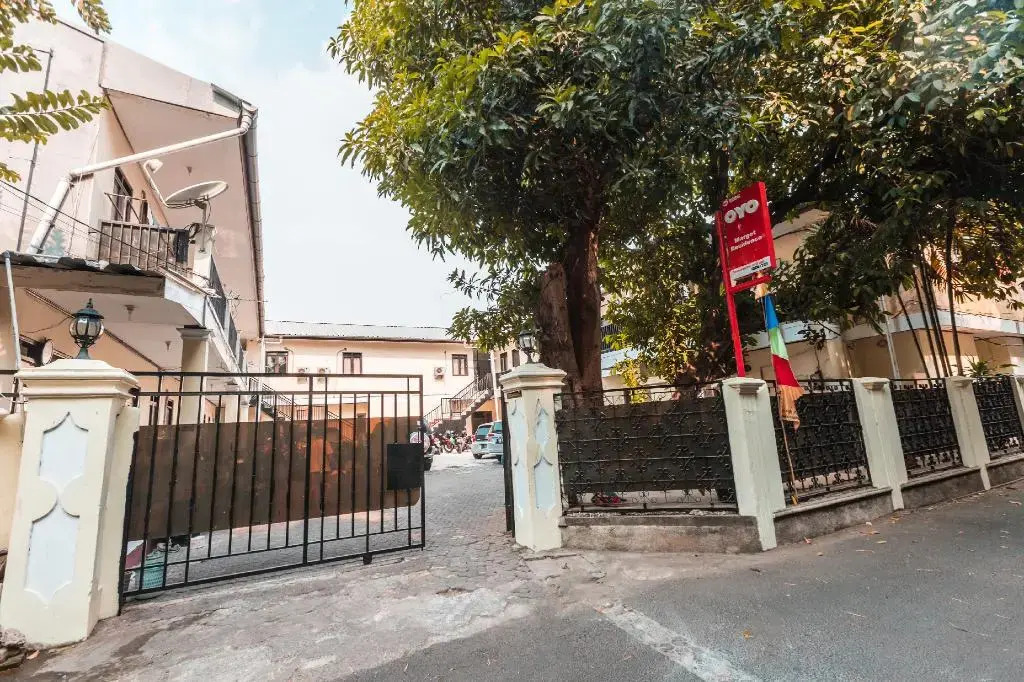 OYO 1286 Margot Residence Near RSUD Kebayoran Baru