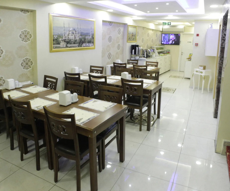 Know Hotel & Hostel