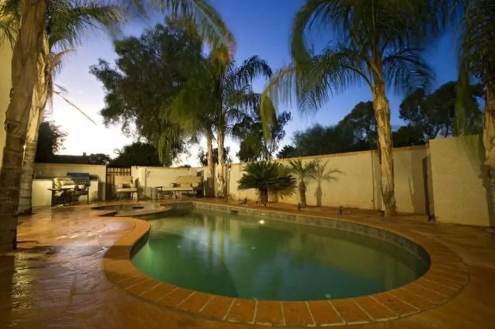 Palm - 4 Bedroom Home - Scottsdale