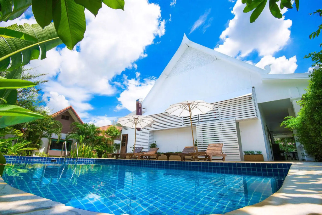 E-outfitting Boutique Chiang Mai