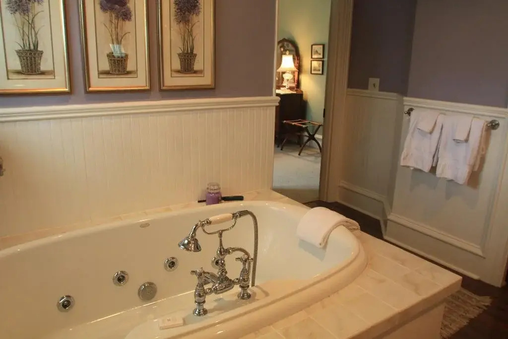 Amanda Gish House Bed & Breakfast