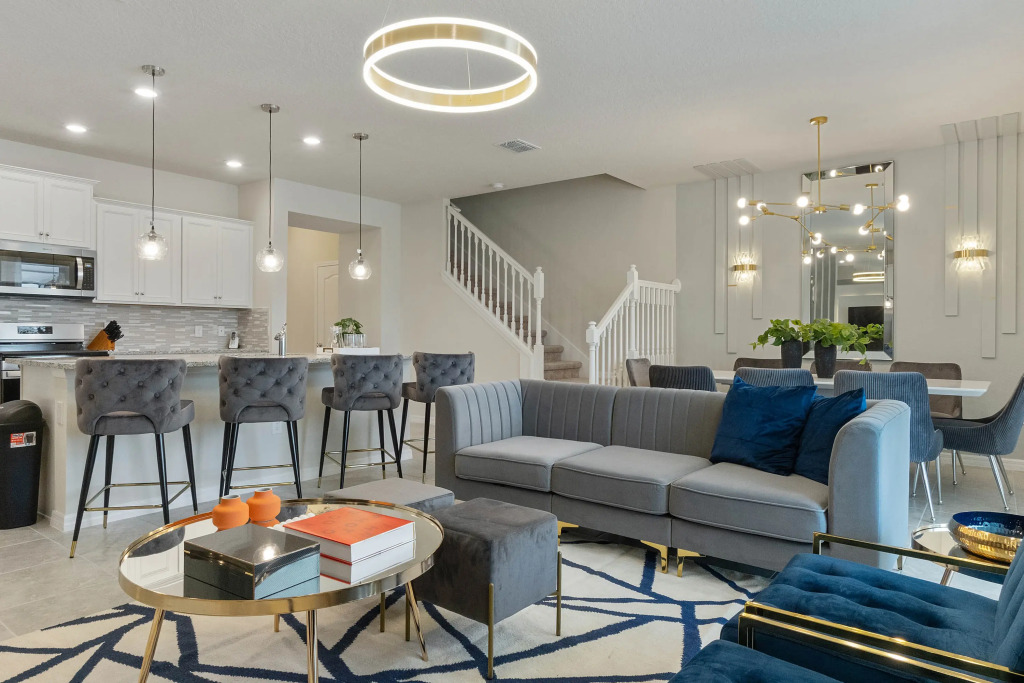 5 Beds / 4.5 Bathrooms / Solterra 7135 OL , Davenport , US