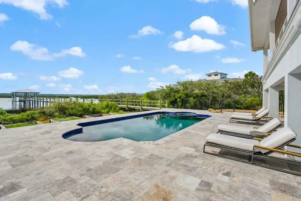 400 Steps to Sand Waterfront Luxury w Dock Pool