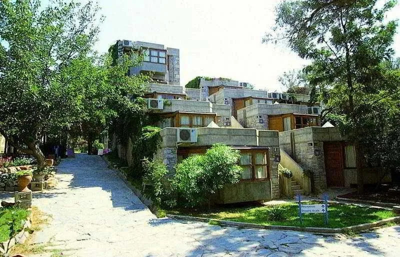 Ora Holiday Village