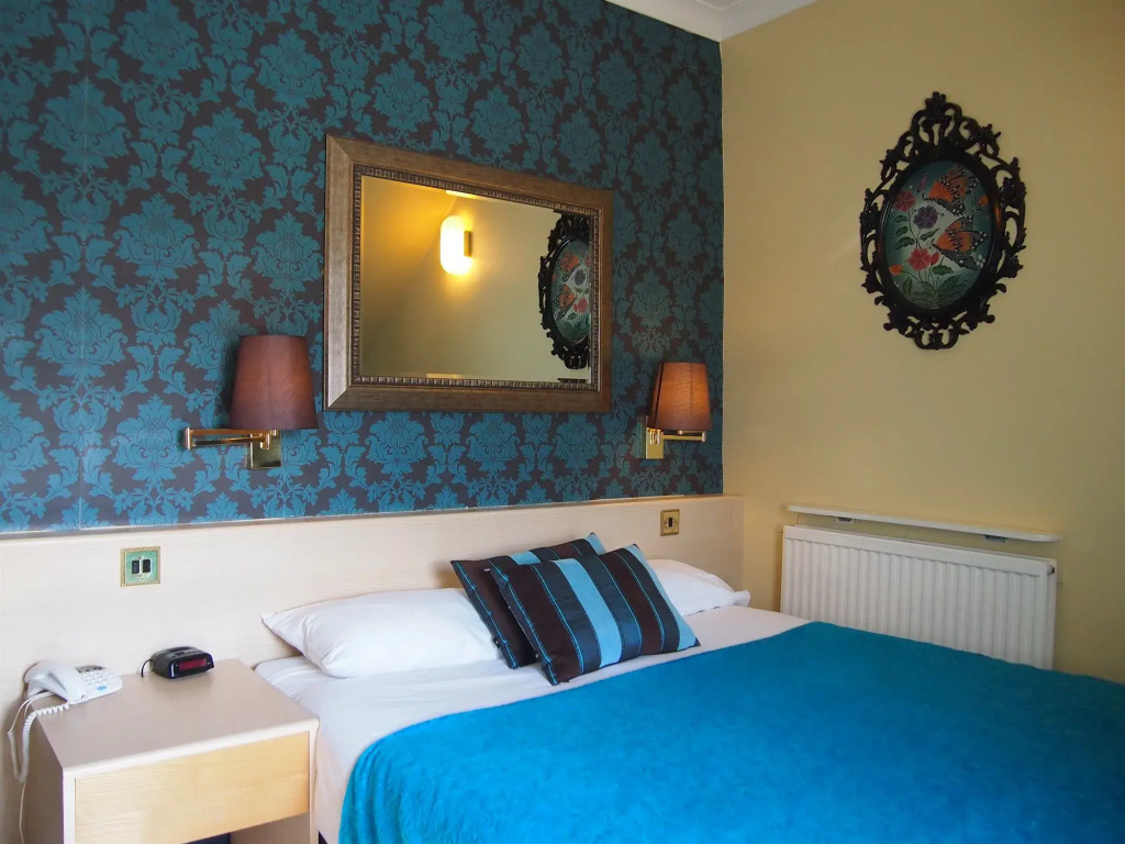 Thistle Hotel