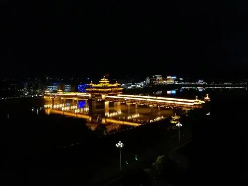 Menshe house