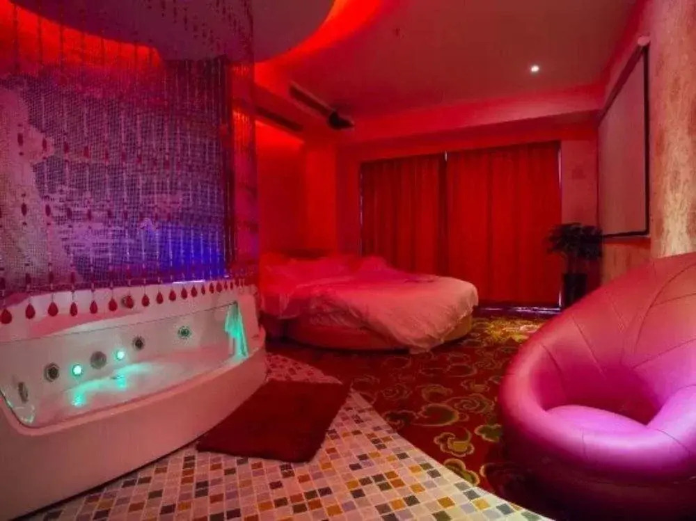 Romantic Love Theme Hotel