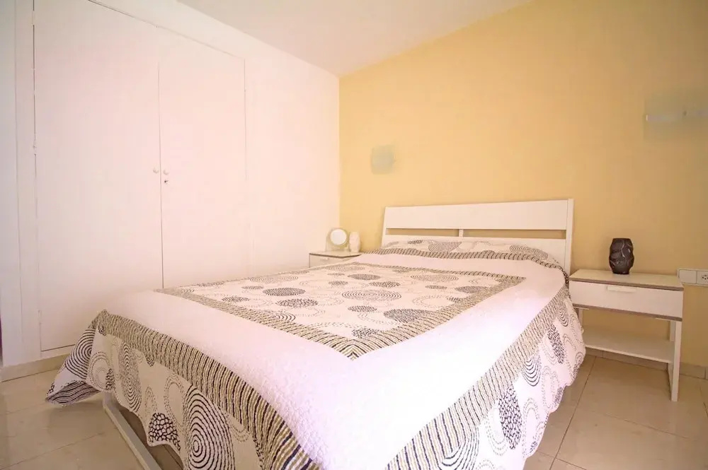 Apartment With 2 Bedrooms in Alicante, With Furnished Balcony and Wifi