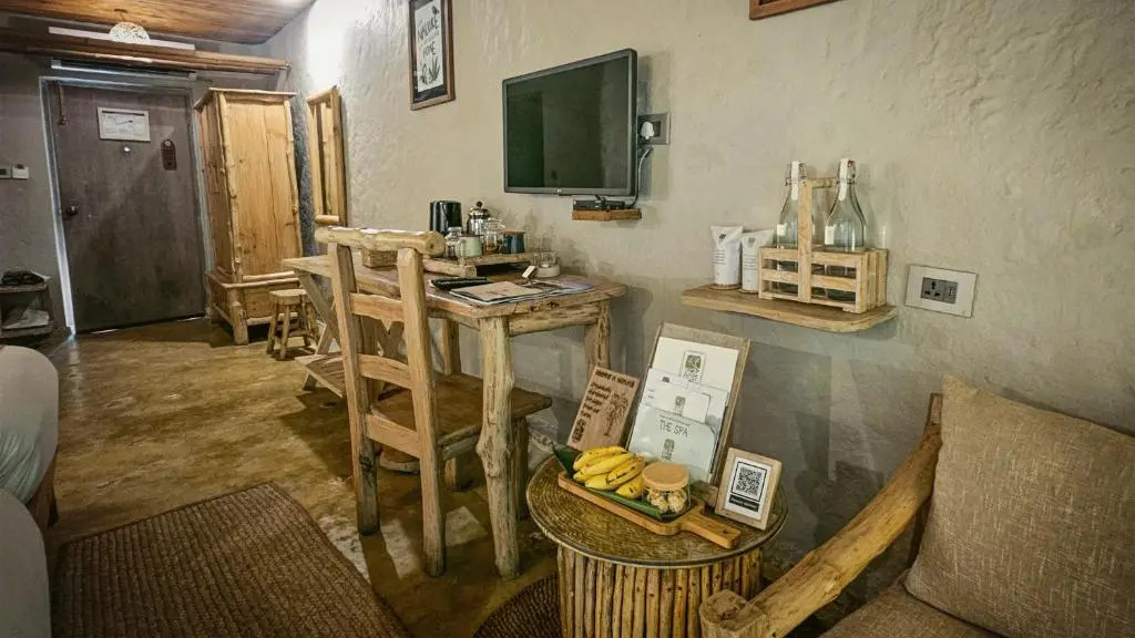 Barahi Jungle Lodge