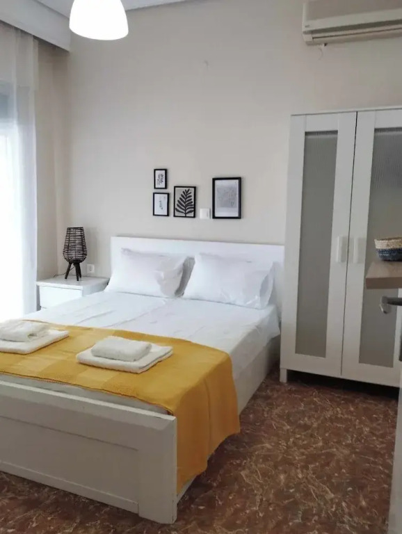 Zeusplace Spacious Apartment Private Parking