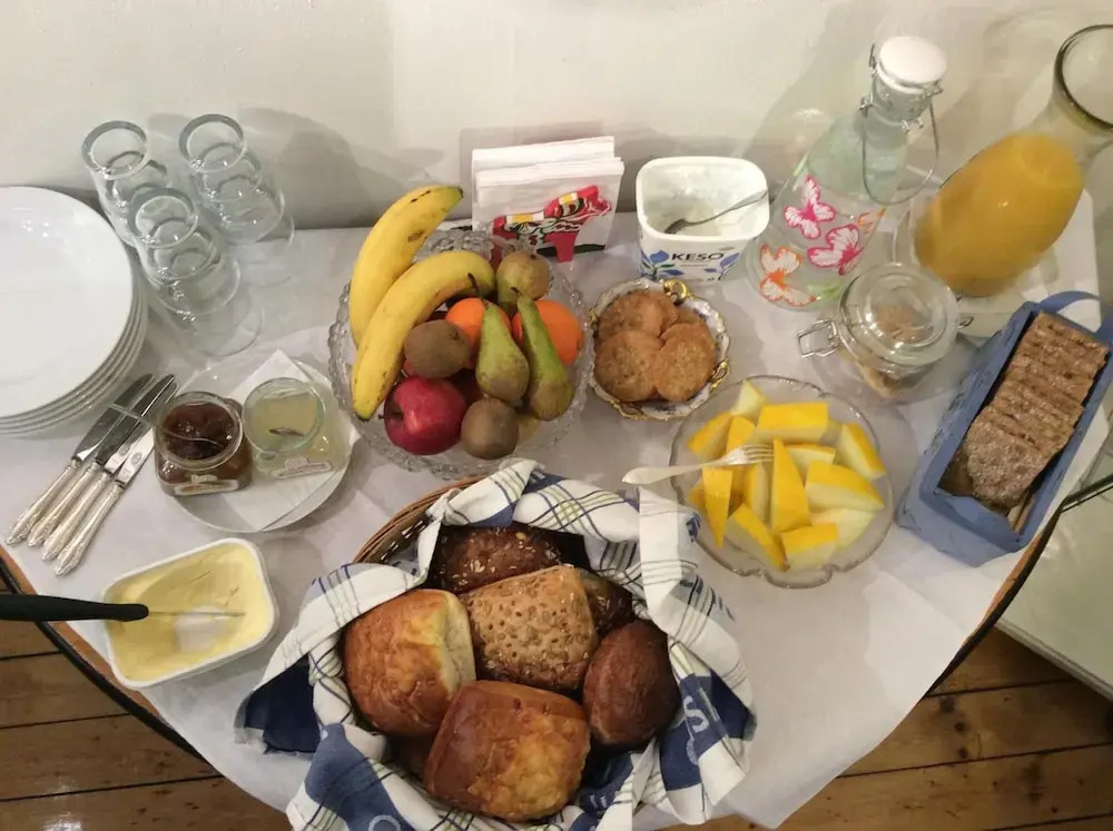 Kullabygdens Bed & Breakfast Traditionellt B&B Bäddat och klart Frukost ingår