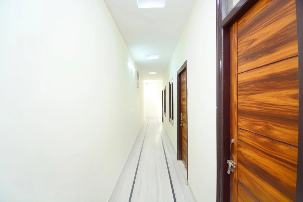 OYO 38787 Hotel Red Rose