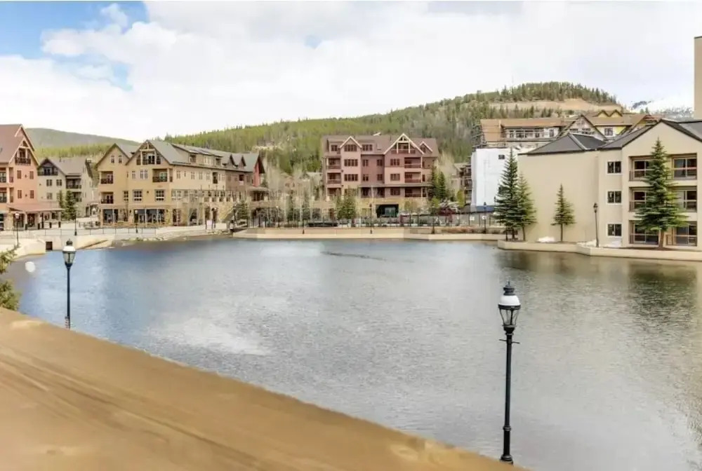 Ge At Breckenridge Peak 9 Inn, Liftside 403 Studio Bedroom Condo by RedAwning