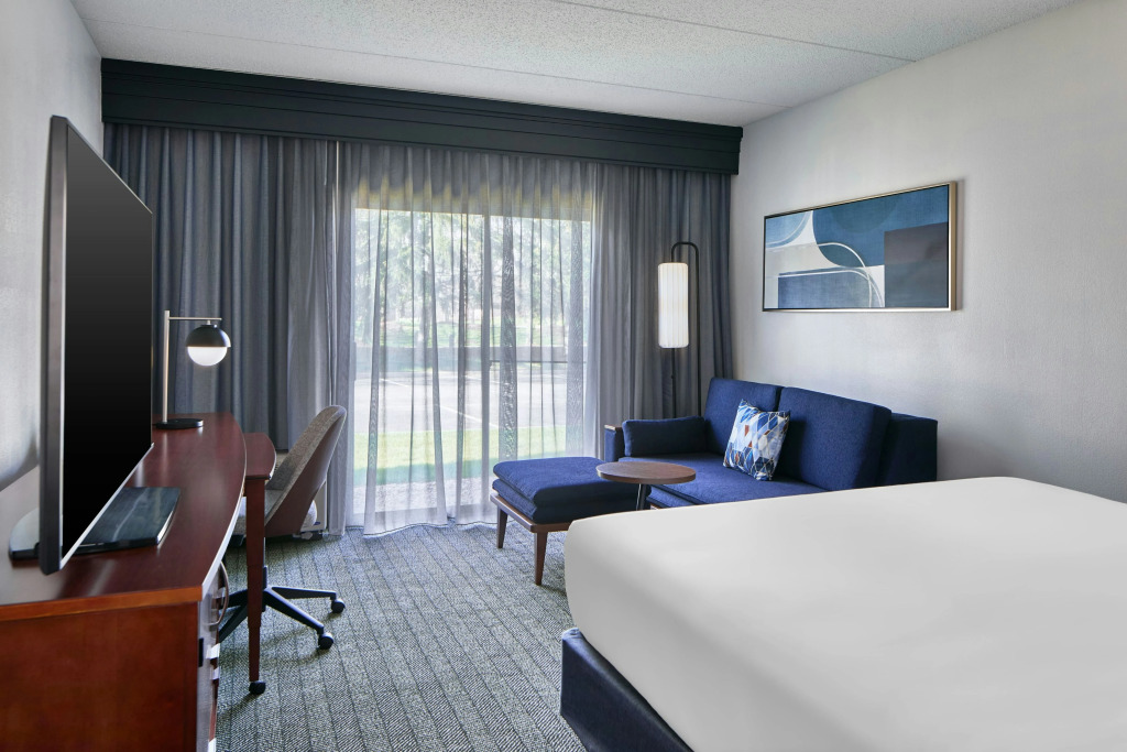 Courtyard by Marriott Rochester Brighton