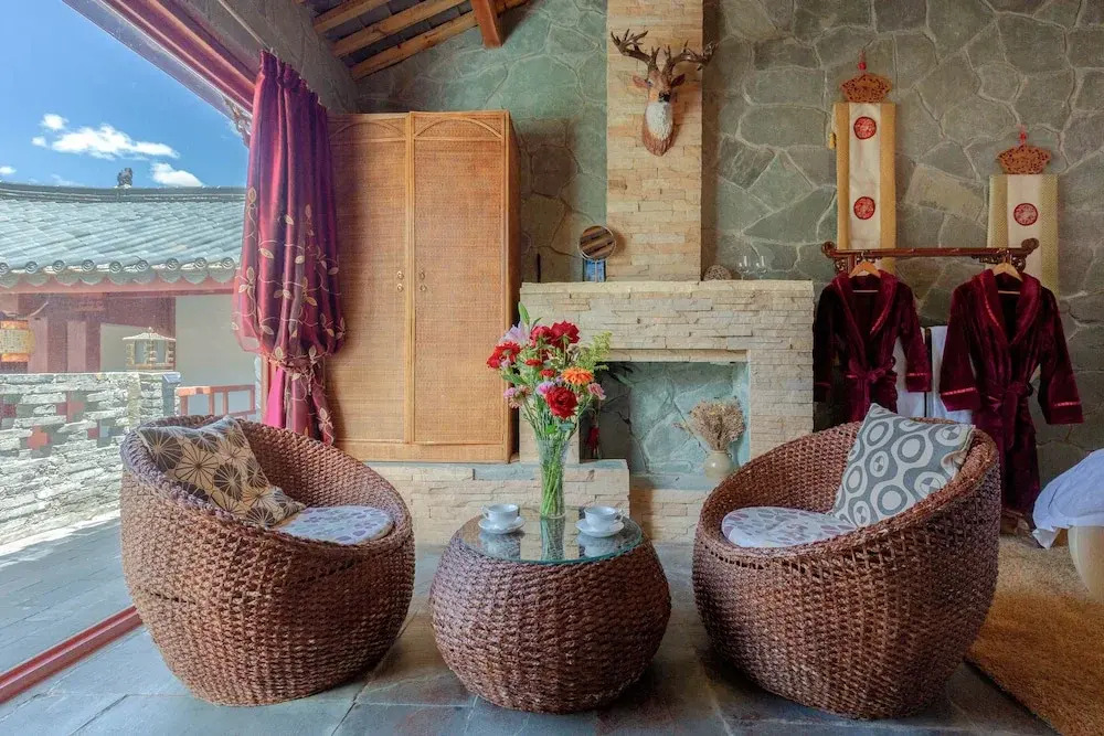 Lijiang Tailai Inn