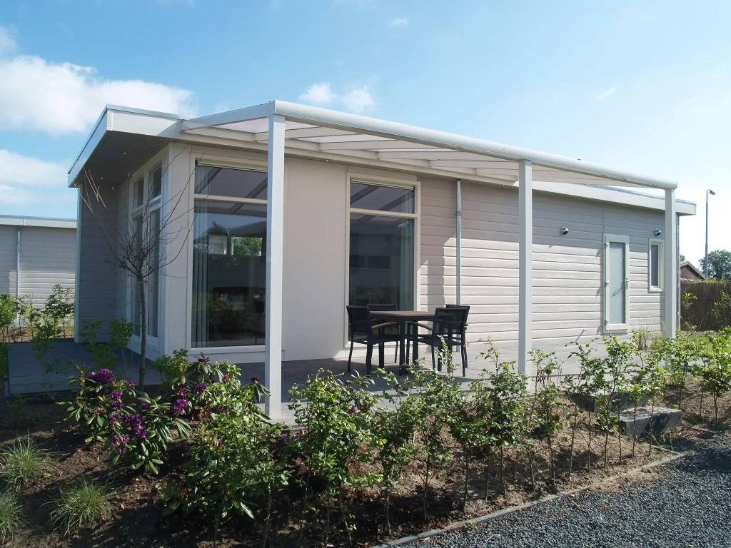 Modern chalet with a dishwasher, only 12 km. from Elburg