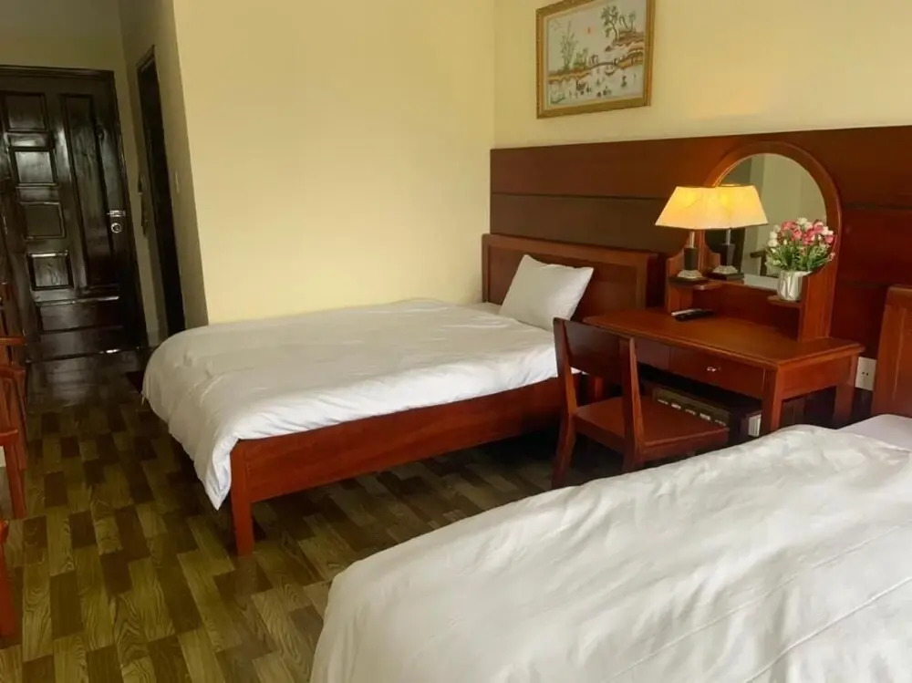 AD 41 Hotel