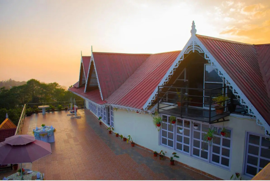 Mount Queens Hill Resort & Spa